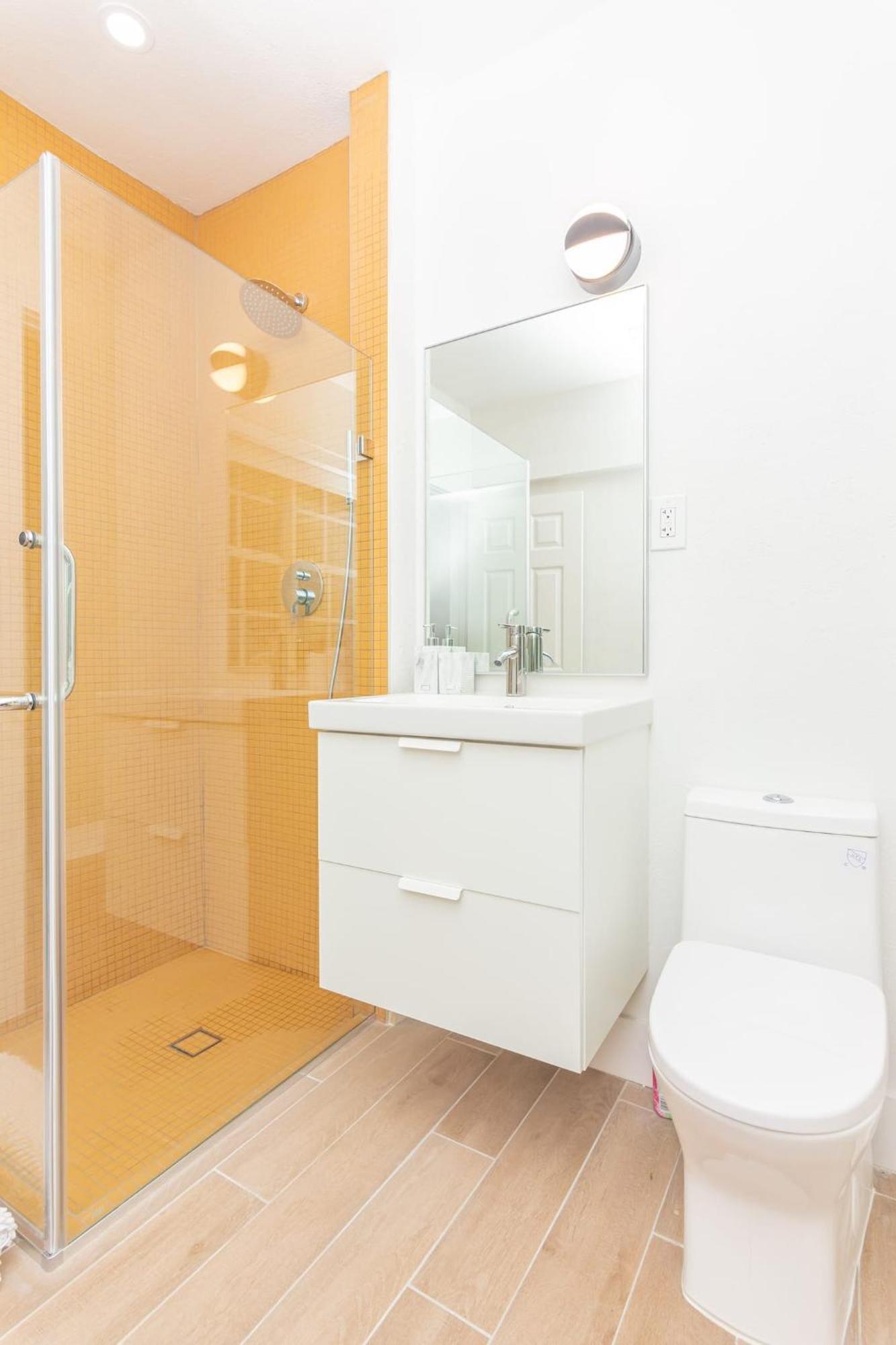 Large Stylish Studio Apartment In El Portal #3 Маямі Екстер'єр фото